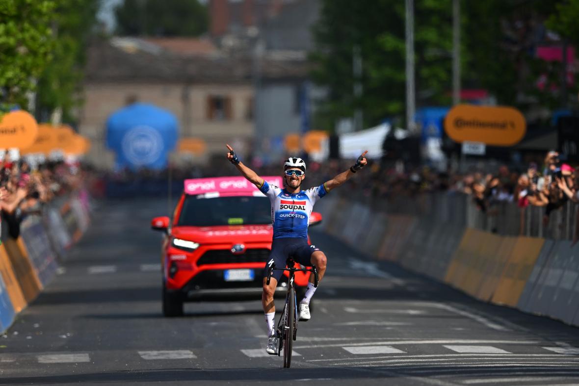 Victoire Alaphilippe 12ème étape Giro d'Italie 2024 Victoire Alaphilippe 12ème étape Giro d'Italie 2024